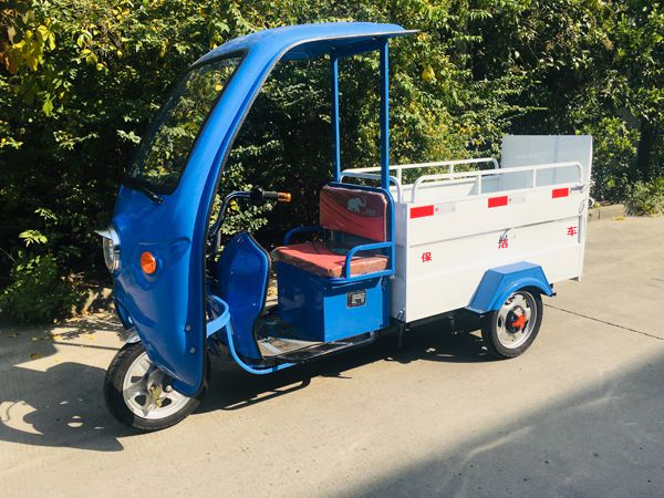 電動(dòng)保潔車